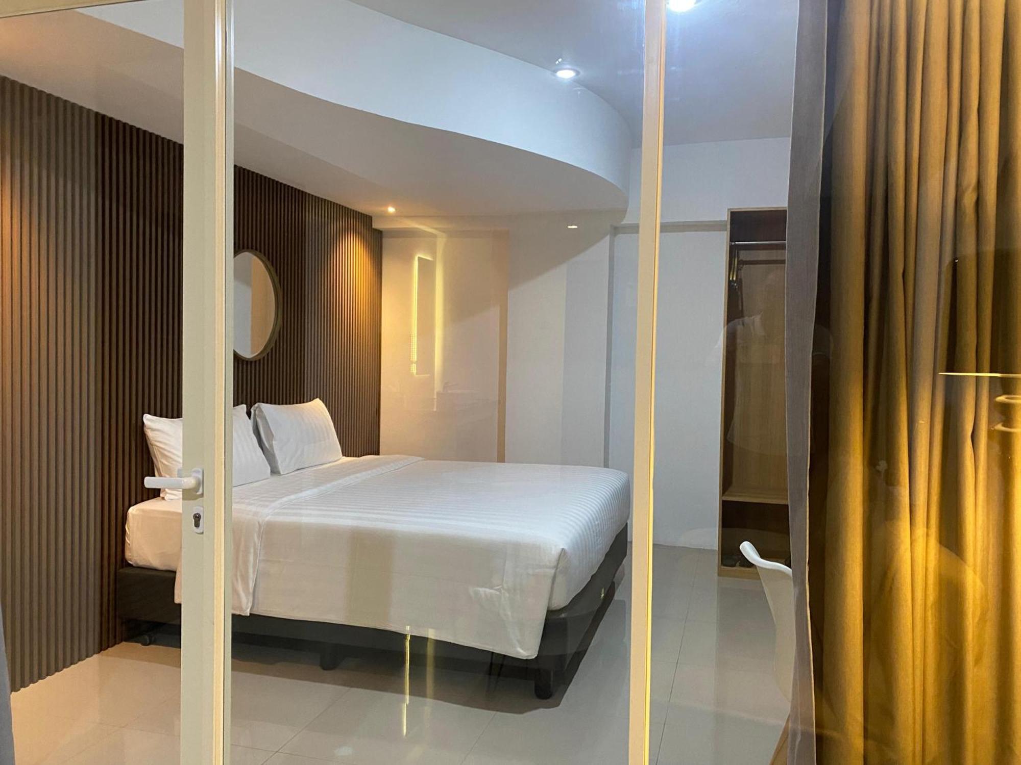Nemuru Hotel Ciputat Pondokcabe Hilir Exterior foto