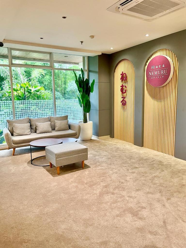 Nemuru Hotel Ciputat Pondokcabe Hilir Exterior foto