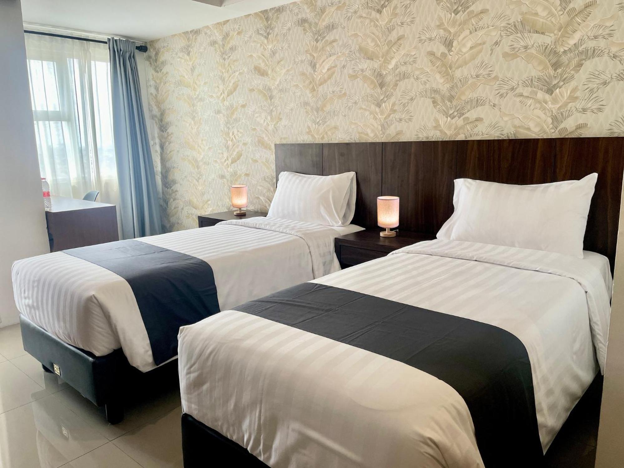 Nemuru Hotel Ciputat Pondokcabe Hilir Exterior foto